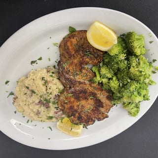 Grilled Chicken, Mashed Potatoes, Broccoli